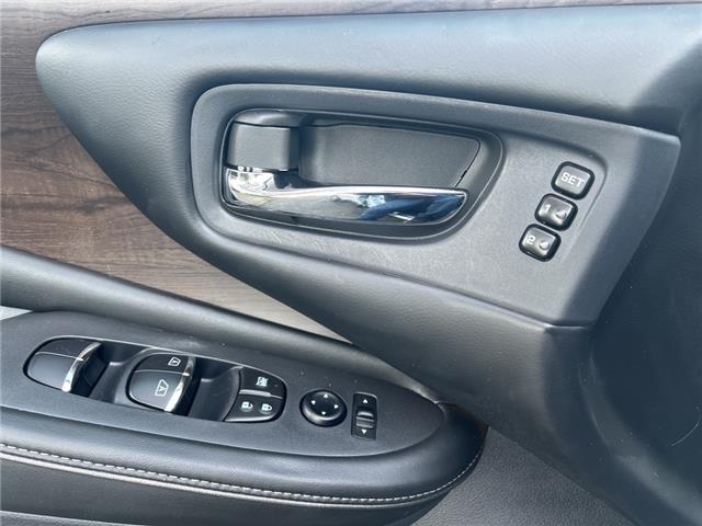 2019 Nissan Murano Platinum (Stk: 258548J) in Surrey - Image 14 of 15