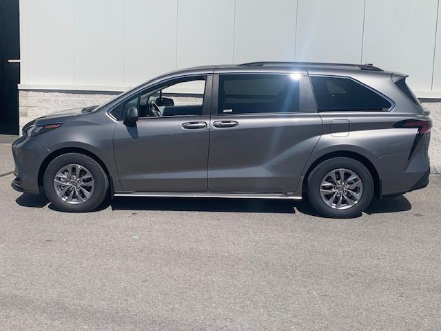 2026 Toyota Sienna LE 8-Passenger (Stk: TC123) in Cobourg - Image 2 of 12