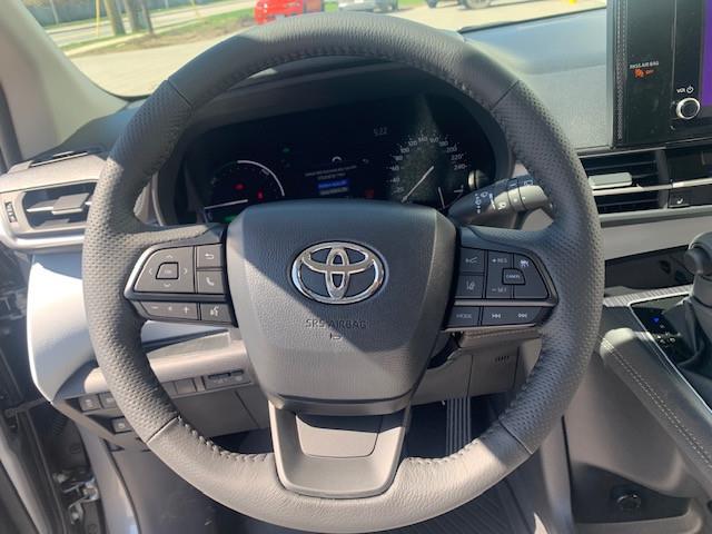 2026 Toyota Sienna LE 8-Passenger (Stk: TC123) in Cobourg - Image 8 of 12
