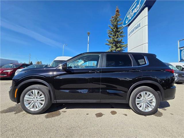 2024 Mitsubishi Outlander ES (Stk: 7084A) in Calgary - Image 2 of 9 2024 Mitsubishi Outlander ES (Stk: 7084A) in Calgary - Image 2 of 9