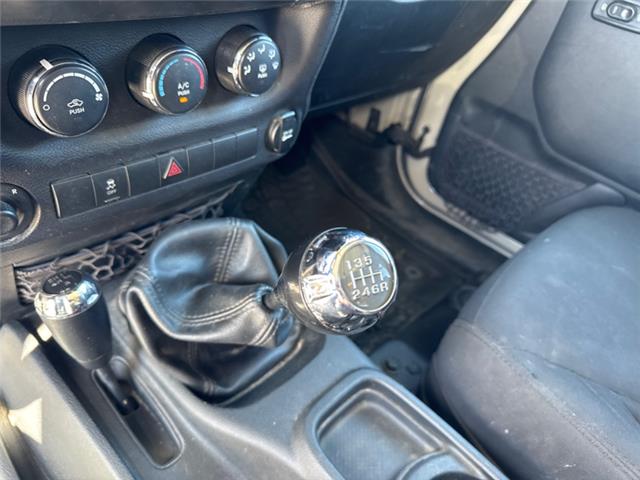 2017 Jeep Wrangler Unlimited Sport (Stk: T116222A) in Cranbrook - Image 15 of 19