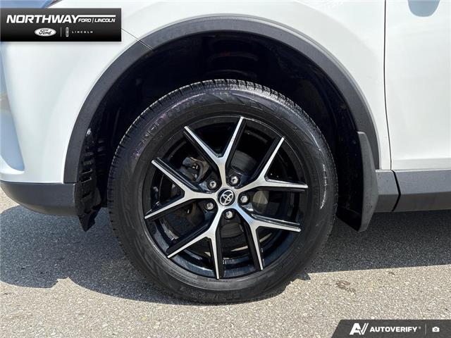 2018 Toyota RAV4 Hybrid SE (Stk: DR1052B) in Brantford - Image 6 of 22