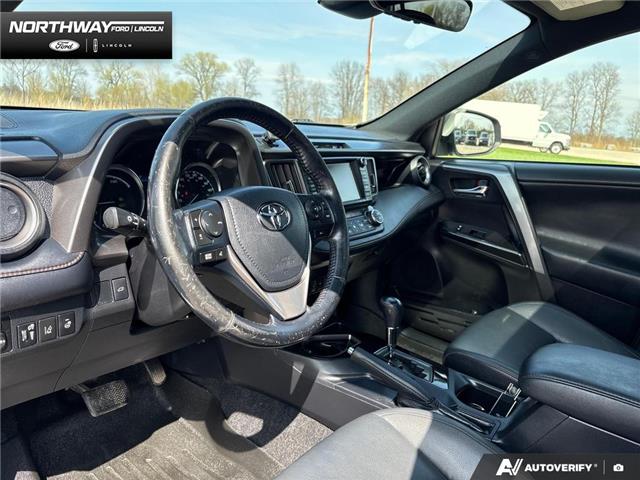 2018 Toyota RAV4 Hybrid SE (Stk: DR1052B) in Brantford - Image 10 of 22