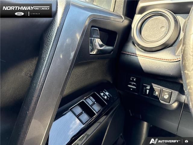 2018 Toyota RAV4 Hybrid SE (Stk: DR1052B) in Brantford - Image 14 of 22