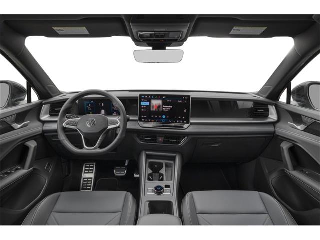 2026 Volkswagen Tiguan Comfortline R-Line Black Edition (Stk: TT093264) in Vancouver - Image 5 of 12