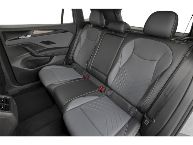 2026 Volkswagen Tiguan Comfortline R-Line Black Edition (Stk: TT093264) in Vancouver - Image 10 of 12