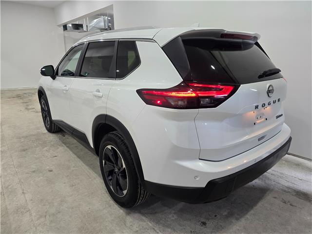 2024 Nissan Rogue SV Moonroof (Stk: a26264) in Kingston - Image 3 of 12