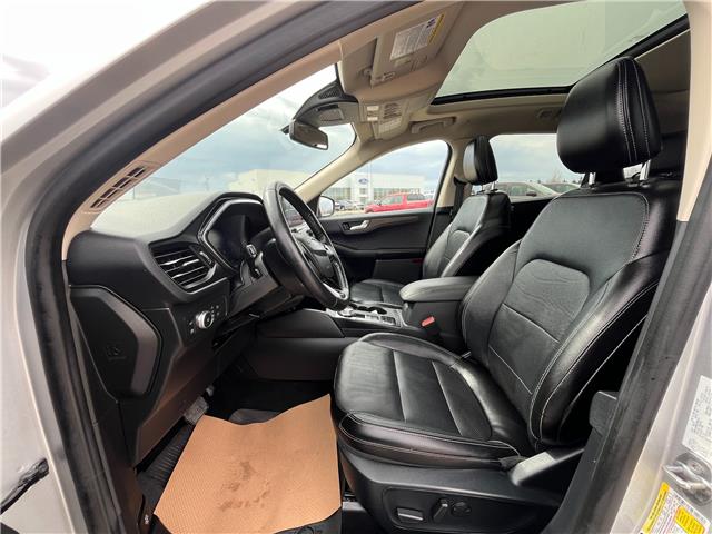 2020 Ford Escape Titanium Hybrid (Stk: U00205) in Hague - Image 9 of 13