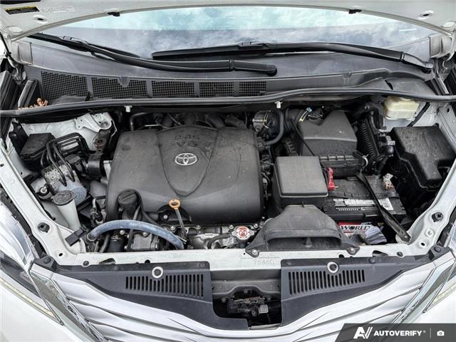 2017 Toyota Sienna  (Stk: T78218) in Richmond - Image 10 of 25