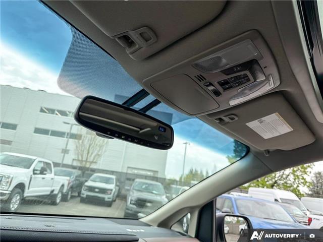 2017 Toyota Sienna  (Stk: T78218) in Richmond - Image 21 of 25