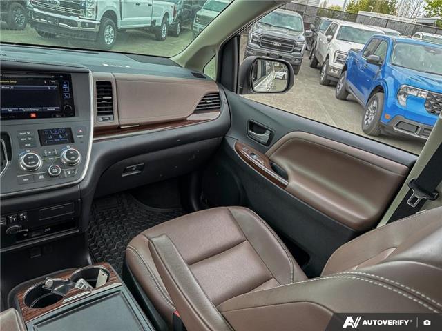 2017 Toyota Sienna  (Stk: T78218) in Richmond - Image 25 of 25