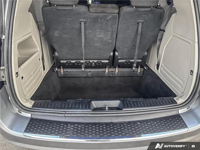 2016 Dodge Grand Caravan SE/SXT (Stk: 165954) in London - Image 12 of 26