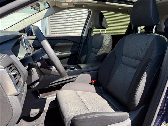 2024 Nissan Rogue SV Moonroof (Stk: U11150) in London - Image 8 of 26