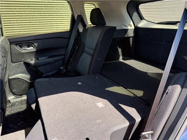 2024 Nissan Rogue SV Moonroof (Stk: U11150) in London - Image 13 of 26