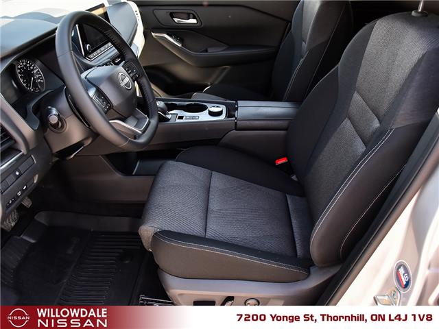 2025 Nissan Rogue SV Moonroof (Stk: C39883) in Thornhill - Image 11 of 27