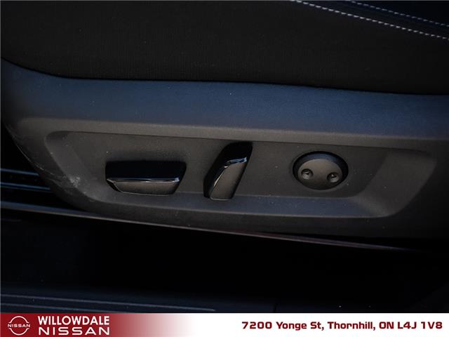 2025 Nissan Rogue SV Moonroof (Stk: C39883) in Thornhill - Image 12 of 27