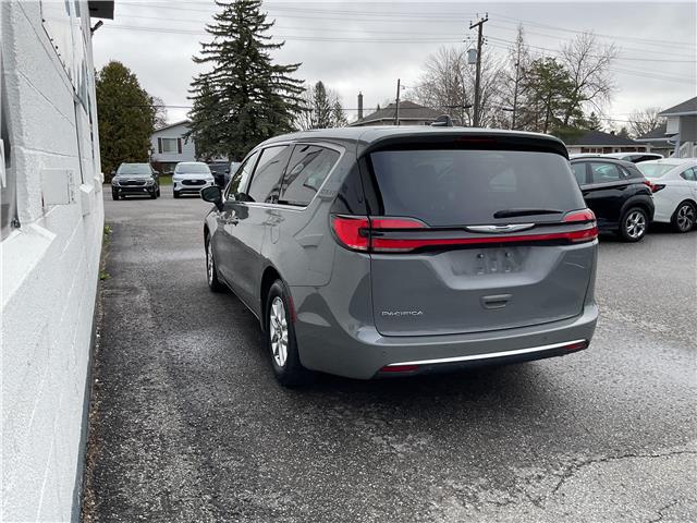 2023 Chrysler Pacifica Touring-L (Stk: 260400) in Ottawa - Image 5 of 16