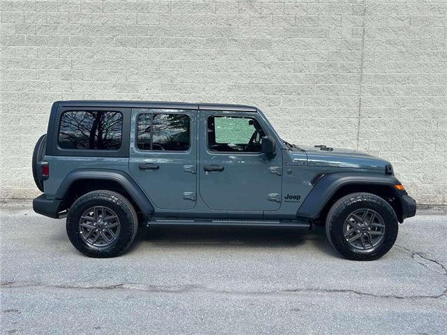 2026 Jeep Wrangler Sport (Stk: 26-0069) in Toronto - Image 4 of 16