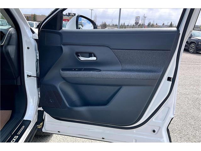 2025 Nissan Kicks SV (Stk: 24352U) in Calgary - Image 18 of 33