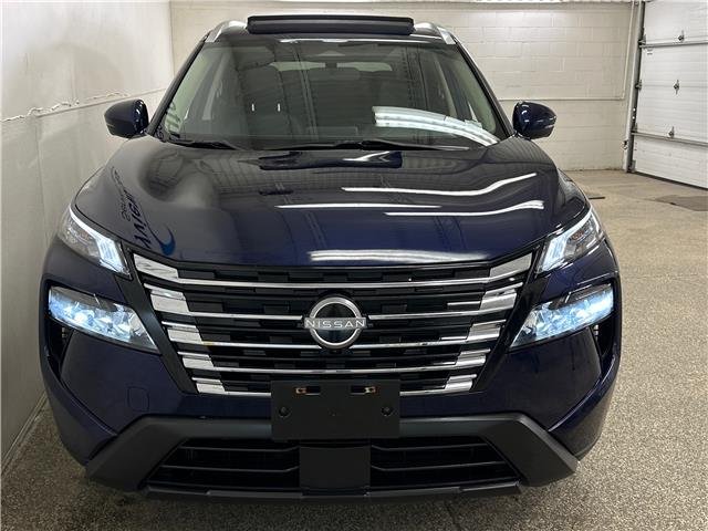 2024 Nissan Rogue SV Moonroof (Stk: 43887J) in Belleville - Image 2 of 32