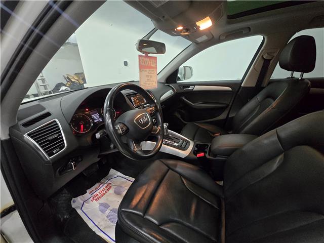 2017 Audi Q5 2.0T Komfort (Stk: A25129) in Kingston - Image 6 of 10