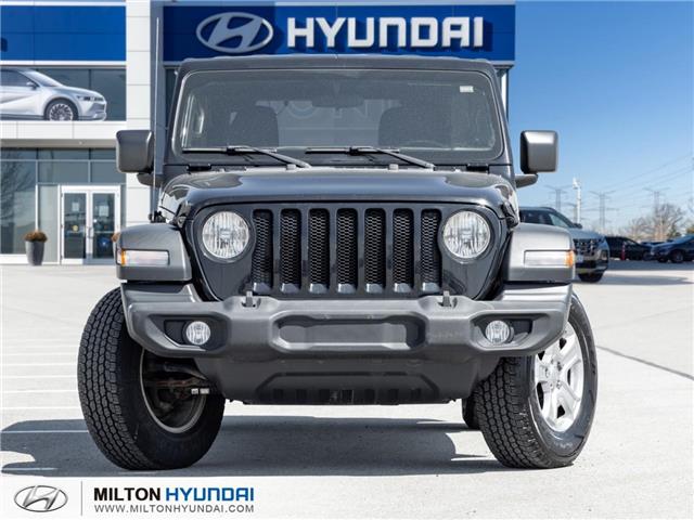 2018 Jeep Wrangler Unlimited Sport (Stk: 102983) in Milton - Image 2 of 24