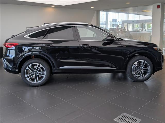 2026 Audi Q5 2.0T Progressiv (Stk: 185048) in Oakville - Image 2 of 11