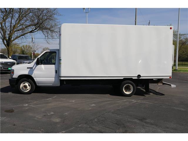 2023 Ford E-450 Cutaway Base (Stk: PR09642) in Windsor - Image 2 of 21