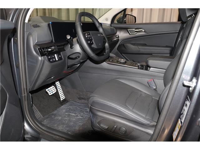 2026 Kia Sportage Hybrid SX w/Black Interior (Stk: 27139) in Edmonton - Image 13 of 32