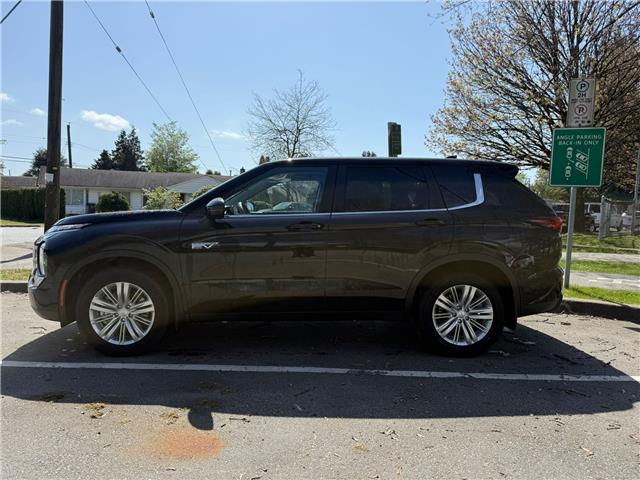 2025 Mitsubishi Outlander PHEV ES (Stk: 619945) in North Vancouver - Image 4 of 13