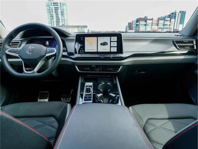 2025 Volkswagen Atlas Peak Edition | PANO ROOF | LEATHER | AWD (Stk: U3197A) in Grimsby - Image 9 of 19