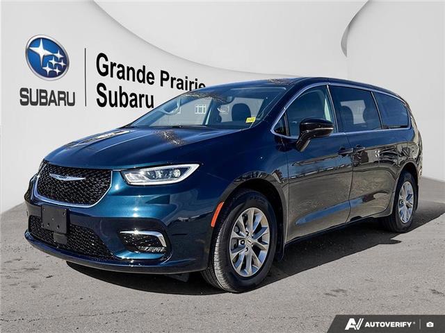 2024 Chrysler Pacifica Touring-L (Stk: 25FOR2220A) in Grande Prairie - Image 1 of 26