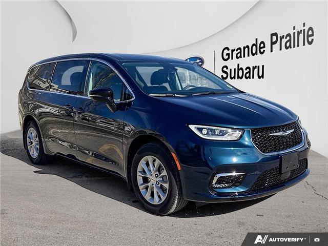 2024 Chrysler Pacifica Touring-L (Stk: 25FOR2220A) in Grande Prairie - Image 7 of 26