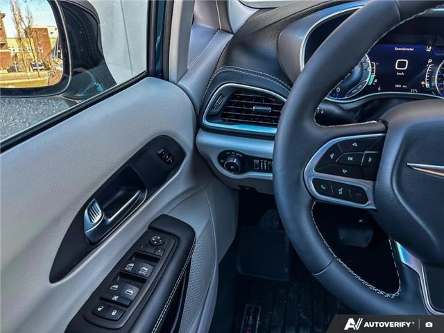 2024 Chrysler Pacifica Touring-L (Stk: 25FOR2220A) in Grande Prairie - Image 18 of 26
