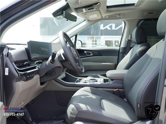 2026 Kia Carnival Hybrid SX+ (Stk: KA339) in Kanata - Image 10 of 28 2026 Kia Carnival Hybrid SX+ (Stk: KA339) in Kanata - Image 10 of 28