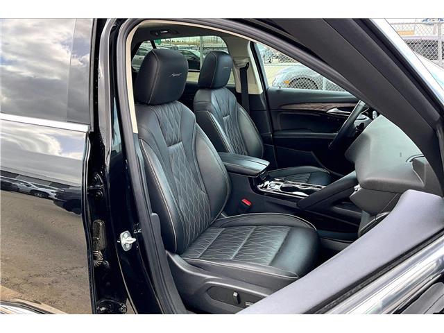 2022 Buick Envision Avenir (Stk: 53438U) in Calgary - Image 7 of 35