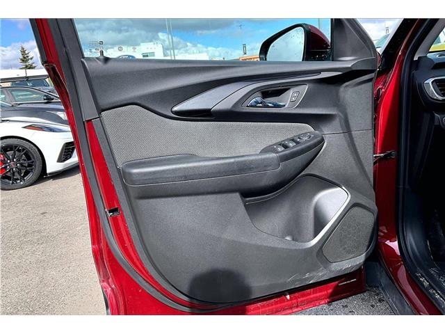2022 Chevrolet TrailBlazer LT (Stk: 73213U) in Calgary - Image 17 of 34