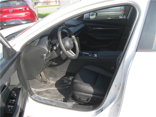 2026 Mazda Mazda3 GS (Stk: 26025) in Stratford - Image 5 of 7 2026 Mazda Mazda3 GS (Stk: 26025) in Stratford - Image 5 of 7