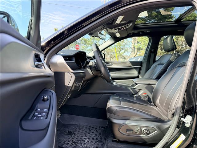 2025 Jeep Grand Cherokee L Limited (Stk: 16135A) in Newmarket - Image 6 of 50