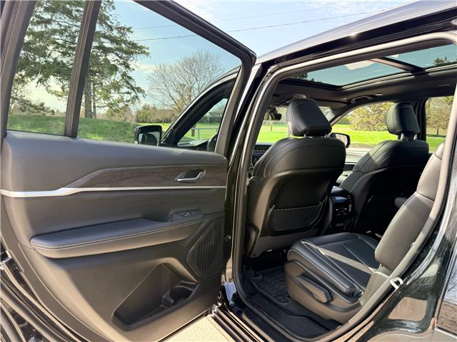 2025 Jeep Grand Cherokee L Limited (Stk: 16135A) in Newmarket - Image 32 of 50