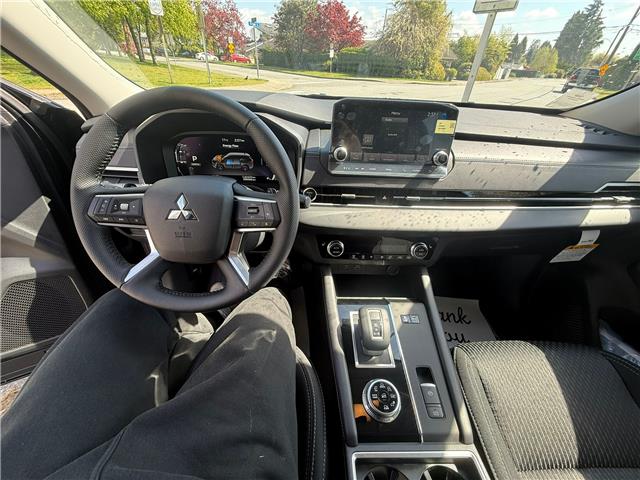 2025 Mitsubishi Outlander PHEV ES (Stk: 620105) in North Vancouver - Image 11 of 14
