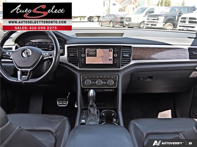 2018 Volkswagen Atlas Execline (Stk: 1TQ671W) in Scarborough - Image 15 of 28