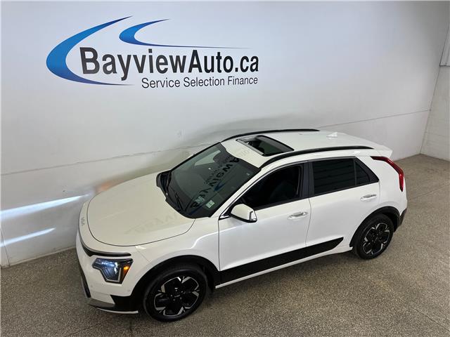 2025 Kia Niro EV Wave w/Snow White Pearl & Grey Exterior (Stk: 43895J) in Belleville - Image 1 of 35