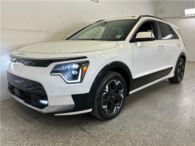 2025 Kia Niro EV Wave w/Snow White Pearl & Grey Exterior (Stk: 43895J) in Belleville - Image 3 of 35 2025 Kia Niro EV Wave w/Snow White Pearl & Grey Exterior (Stk: 43895J) in Belleville - Image 3 of 35