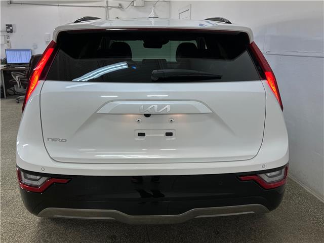 2025 Kia Niro EV Wave w/Snow White Pearl & Grey Exterior (Stk: 43895J) in Belleville - Image 6 of 35 2025 Kia Niro EV Wave w/Snow White Pearl & Grey Exterior (Stk: 43895J) in Belleville - Image 6 of 35