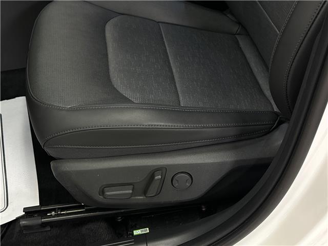 2025 Kia Niro EV Wave w/Snow White Pearl & Grey Exterior (Stk: 43895J) in Belleville - Image 18 of 35 2025 Kia Niro EV Wave w/Snow White Pearl & Grey Exterior (Stk: 43895J) in Belleville - Image 18 of 35