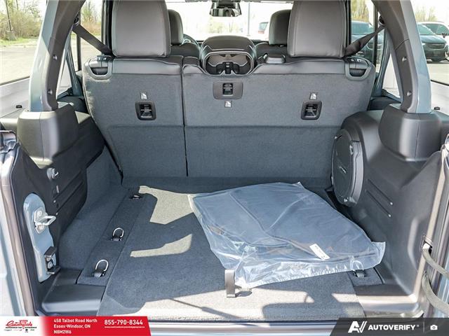 2026 Jeep Wrangler Sahara (Stk: 26137) in Essex-Windsor - Image 11 of 27