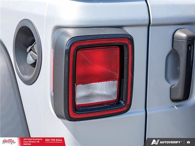 2023 Jeep Wrangler Sport (Stk: 62635) in Essex-Windsor - Image 14 of 30