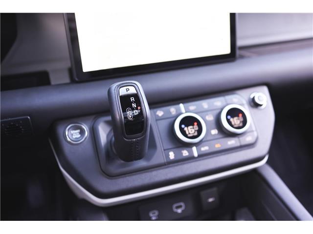2024 Land Rover Defender P300 S (Stk: PL50260) in London - Image 25 of 36 2024 Land Rover Defender P300 S (Stk: PL50260) in London - Image 25 of 36