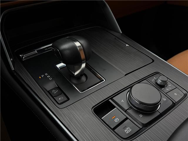 2024 Mazda CX-90 MHEV Signature (Stk: 260398A) in Calgary - Image 16 of 20